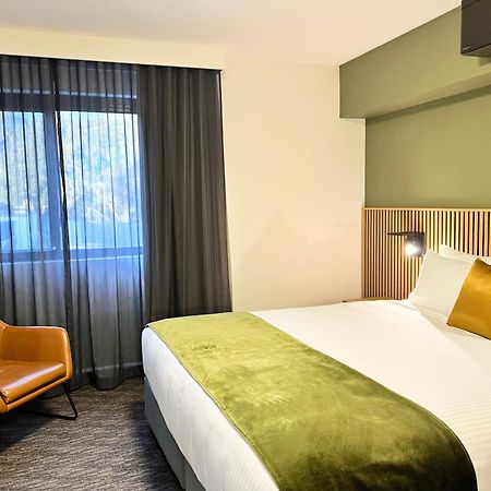 Mill Hotel Milperra Panania Екстериор снимка