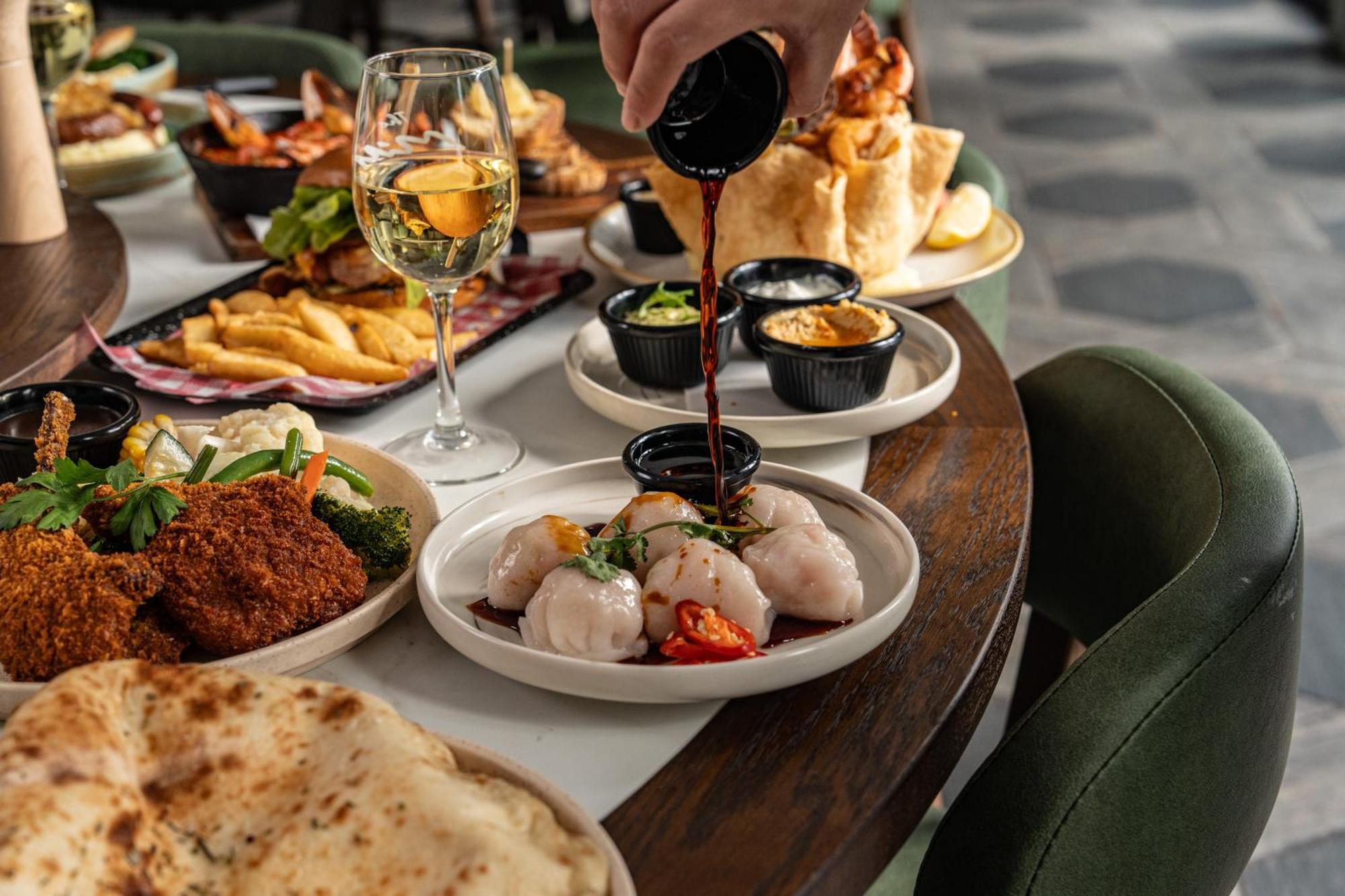 Mill Hotel Milperra Panania Екстериор снимка
